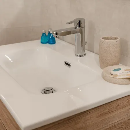 Maison Annelise Bed & Breakfast *